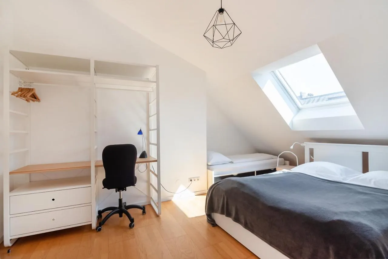 Vienna Roof Top Apartment With Terrace, Parking And Ac