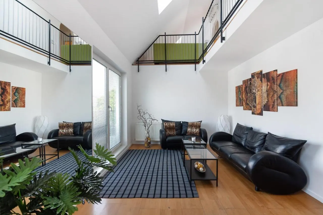 Vienna Roof Top Apartment With Terrace, Parking And Ac Austria