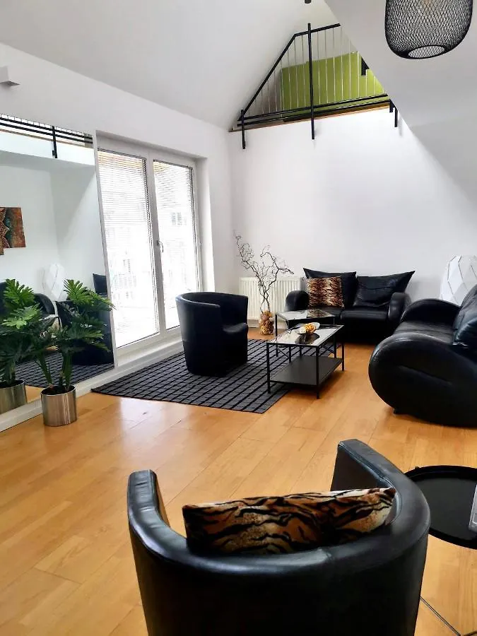 Vienna Roof Top Apartment With Terrace, Parking And Ac