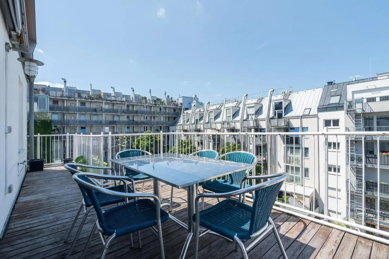 Vienna Roof Top Apartment With Terrace, Parking And Ac