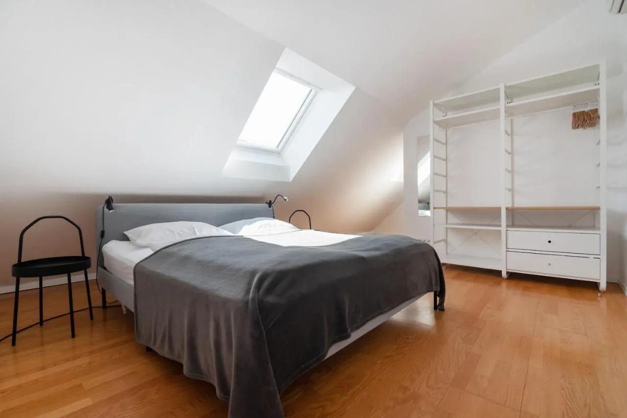 Vienna Roof Top Apartment With Terrace, Parking And Ac Österrike