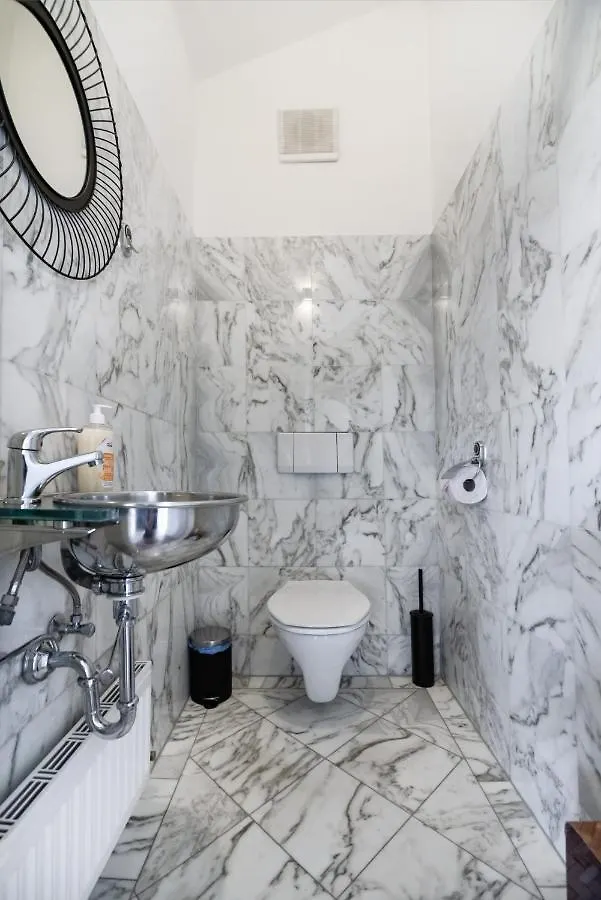 Vienna Roof Top Apartment With Terrace, Parking And Ac