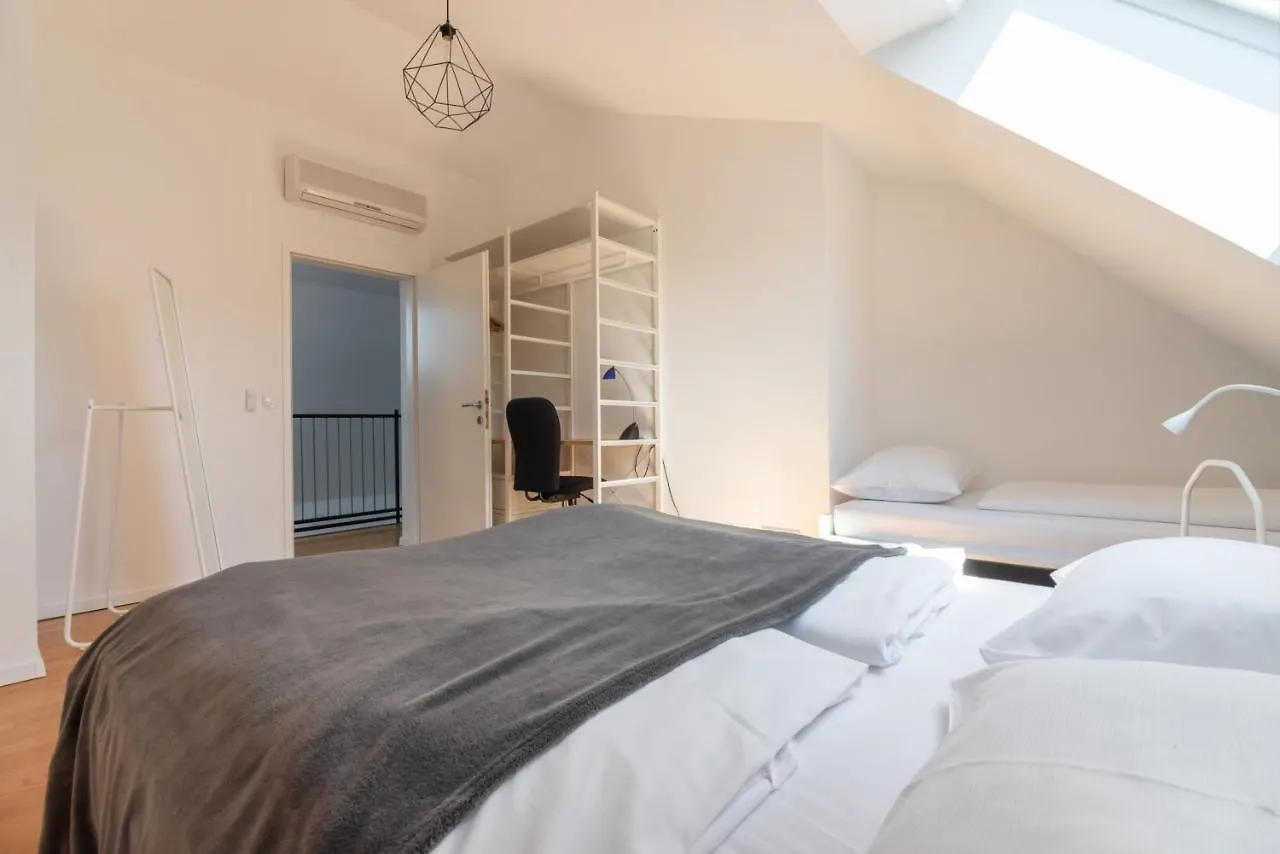 Vienna Roof Top Apartment With Terrace, Parking And Ac