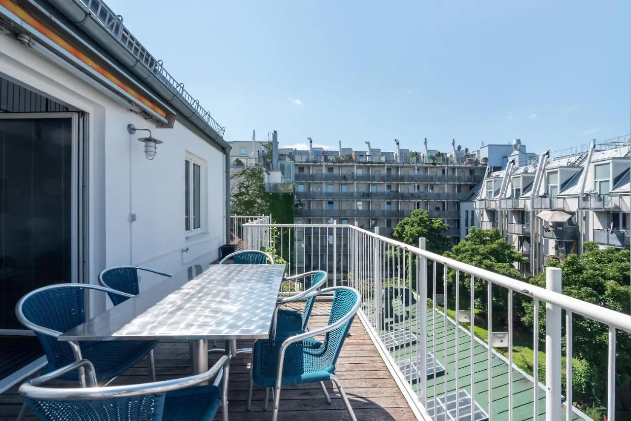 Vienna Roof Top Apartment With Terrace, Parking And Ac Österrike